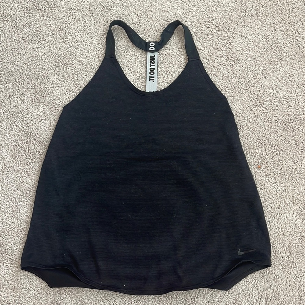 black nike workout tank top